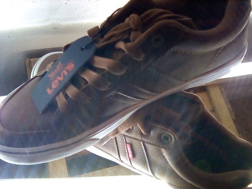 Tenis Levis, Nuevos, Originales, Numero 7.5