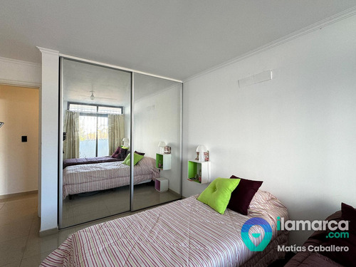 Departamento A La Venta En El Centro De Carlos Paz De 2 Dormitorios 2 Cocheras Y Pileta