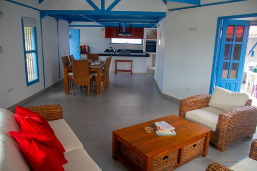 Imagen 3 de 9 de Venta De Chalet,punta Canoa, Cartagena