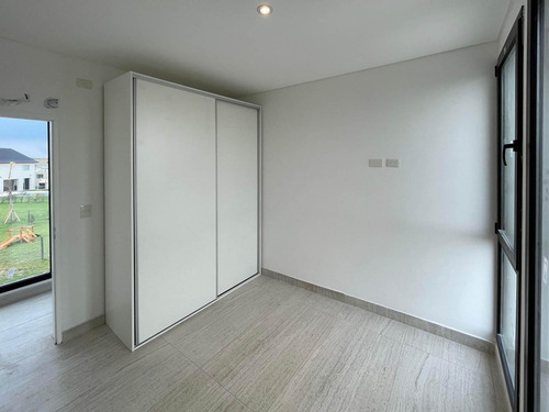 Casa En Venta | 3 Dorm | Area 11 | Barrio San Sebastian | Escobar