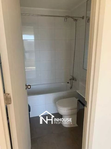 Departamento En Venta De 2 Dorm. En Estación Central