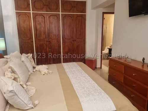 Apartamento En Venta Ubicado En Sabana Larga Valencia Carabobo 25-5623 Eloisa Mejia