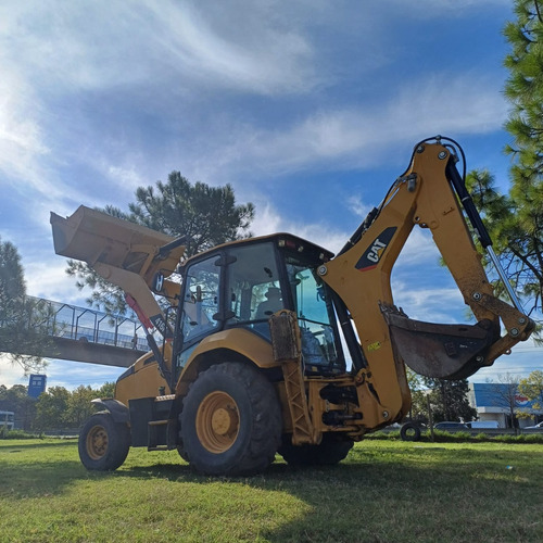 Retroexcavadora Caterpillar 416f