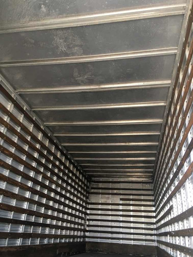 Imagem 12 de 15 de Bau De Aluminio 8,50 Por 2,70 Altura
