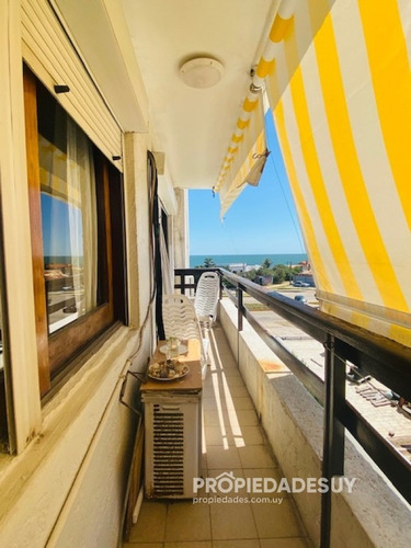 Apartamento Con Vista Al Mar De 1 Dorm. Playa Mansa, Punta Del Este- Ref: 806