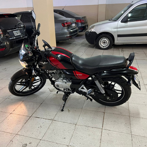 Bajaj V15