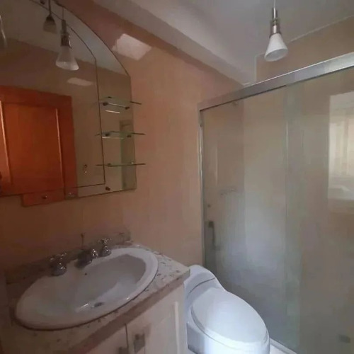 Imagen 8 de 9 de Alquila Townhouse Conj. Resd. Costa Dorada - Puerto La Cruz