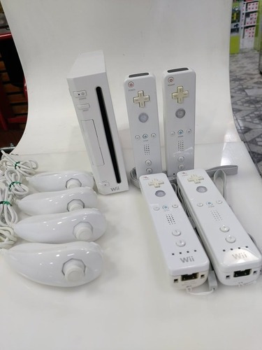 Wii 4 Mandos Originales + Disco Duro 500gb Adaptador De Hdmi