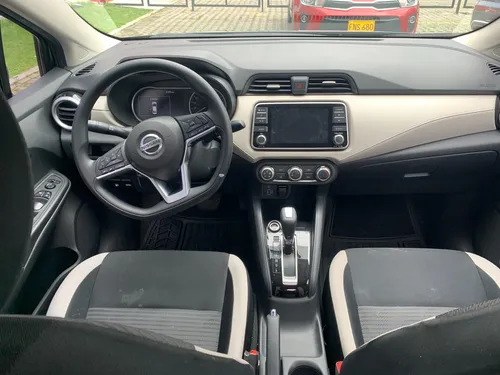 Nissan Versa 1.6 Advance