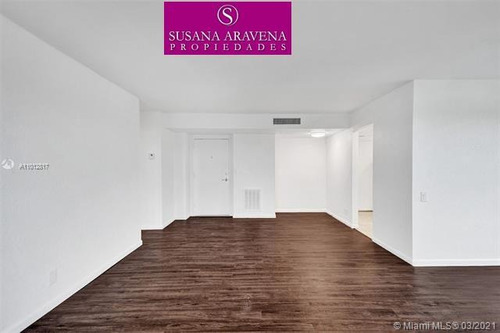 Imagen 16 de 22 de Susana Aravena Propiedades-excelente Departamento En Broward