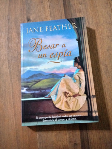 Besar A Un Espia - Jane Feather