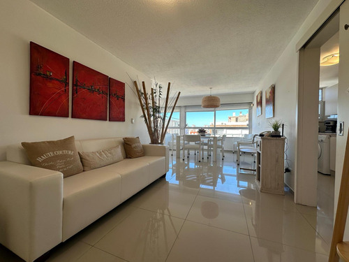 Departamento En Alquiler Y Venta, Peninsula, Punta Del Este.