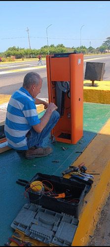 Sistema Estacionamiento Barrera Automatica Parking Hikvision