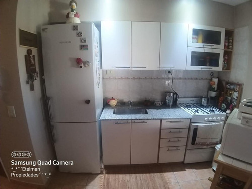 Imagen 16 de 30 de Venta De Inmejorable Duplex En Moreno, Calle Centenario 300