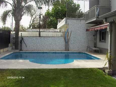 Imagen 10 de 12 de Chalet En Venta Cond En Ituzaingo Norte
