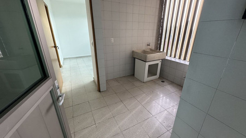 Gran Departamento Listo Para Entrar En Excelente Ubicación