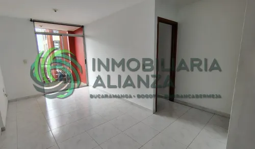 Apartamento En Arriendo En Antonia Santos Centro. Cod A16968