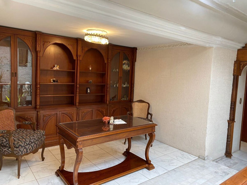Casa En Venta, Lomas De La Hacienda, 3 Recámaras.