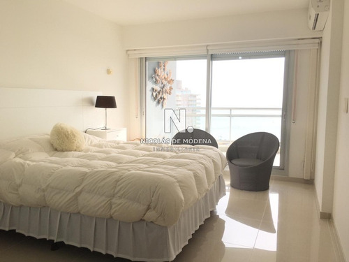 Hermoso Departamento En Alquiler.- Ref: 2528