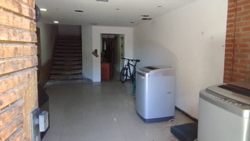 Se Vende Edificio 1054m2 El Rosal