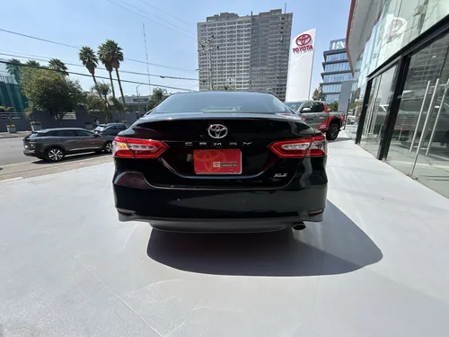 Toyota Camry XLE NAVI