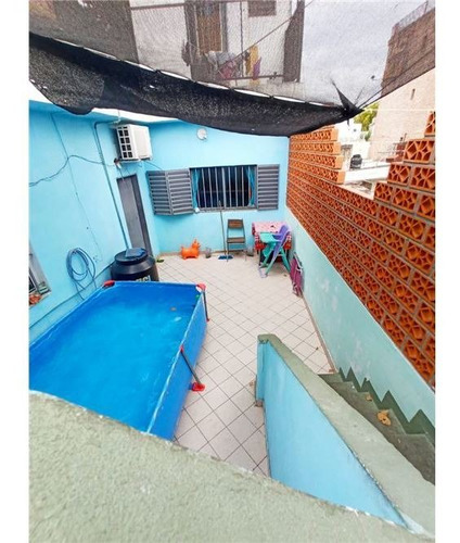 Venta Casa En Planta Alta Sobre Av. San Martin