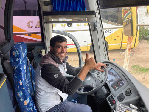 Imagen 3 de 5 de Academia / Coche Escuela/ Omnibus / Auto / Profesional