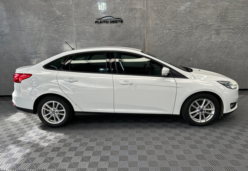Ford Focus III 2.0 Sedan Se Plus Mt