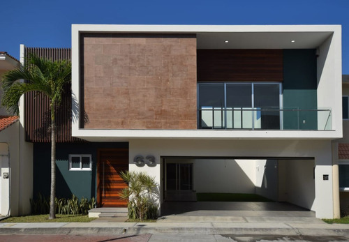 Casa A La Venta En El Frac Las Palmas En Playa De Vaca,medellín De Bravo, Ver.