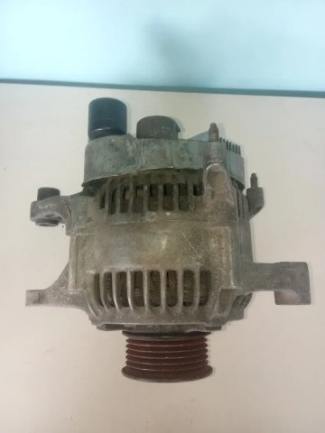 Alternador Cherokee Motor 4.0 Regulador Toyota O Original (Usado)