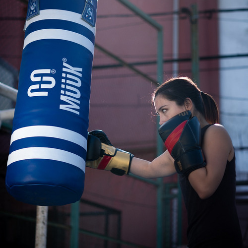 Punching Bag De Cuero Compuesto Muuk Con Rotor 1.2mt Rojo