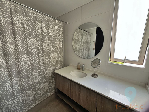 Venta Linda Casa Aislada En Condominio, 4d/4b, Las Pircas