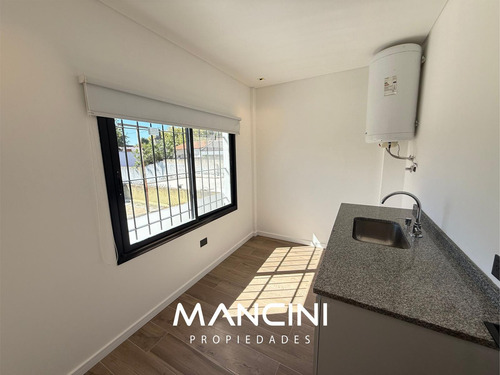 Ph En Venta De 5 Ambientes Con Cochera - Villa Ballester