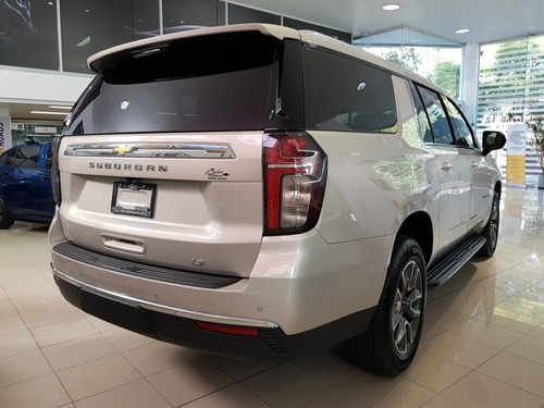 Chevrolet Suburban 2021 5.4 Lt Piel Blanca At