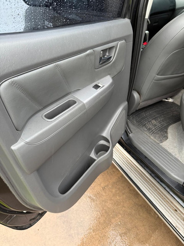 Toyota Hilux Pick-Up 3.0 Cd Srv Cuero I 171cv 4x4 4at
