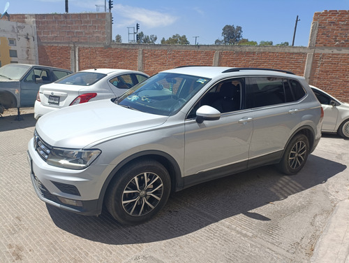 Volkswagen Tiguan 1.4 Comfortline At