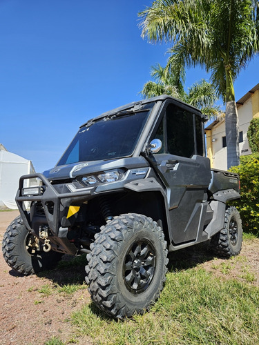 Canam Defender