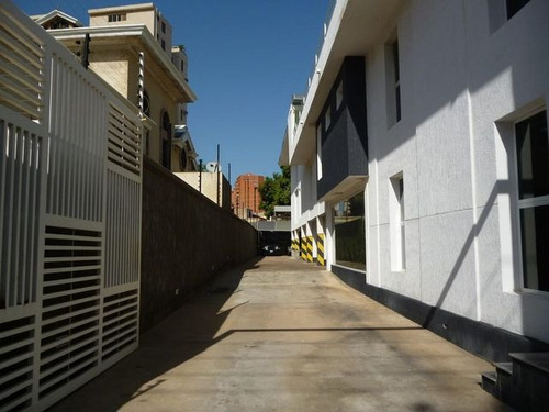 Local Comercial En Venta En Av. Bella Vista Mls 22-10633 Yohana Hidalgo 