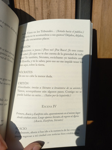 Libro La Razón Heroica. Sócrates Y El Oráculo De Delfos (Usado)