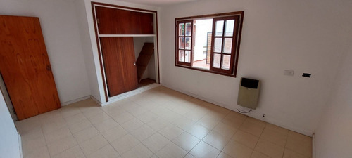 Imagen 5 de 14 de Ph De 3 Ambientes Reciclado Con Terraza Y Parrilla En Don Bosco