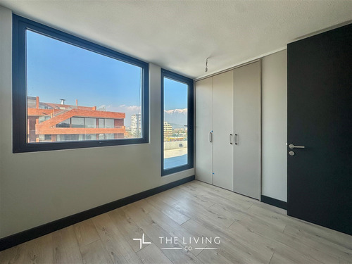 Departamento Penthouse En Venta De 2 Dorm. En Vitacura