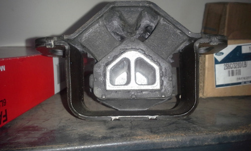Imagen 2 de 4 de Soporte O Base De Motor Fiesta Valita