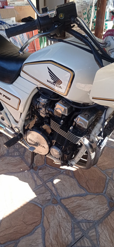Cbx 750 Policial A Cardan , Cuatro Carburadores, Buen Estado