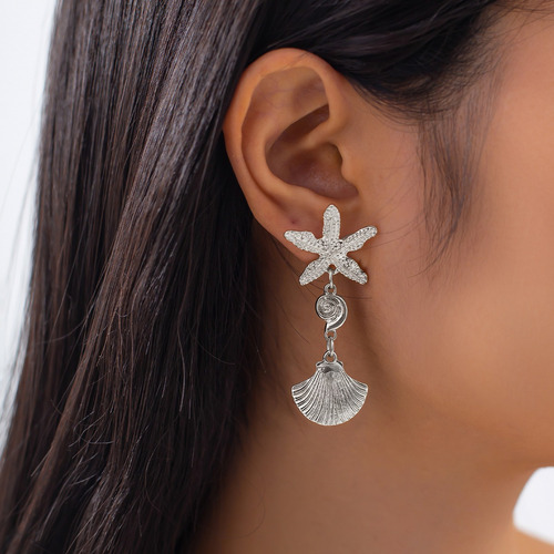 Pendientes Colgantes Asimétricos Simples Con Forma De Estrel