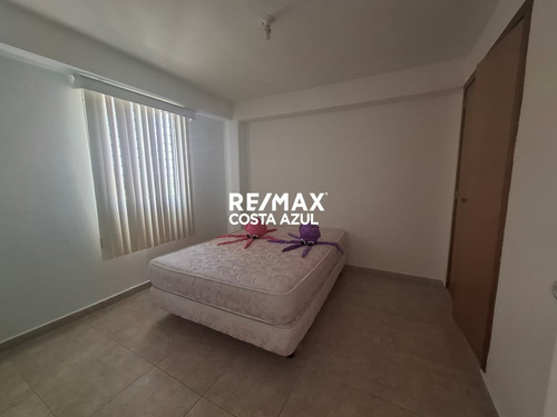 En Venta Encantador Apartamento En El Edificio Isla De Plata Tucacas