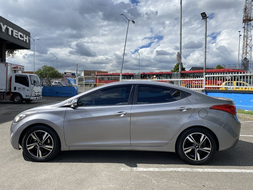 Imagen 6 de 25 de Hyundai I35 Elantra Gls 2012