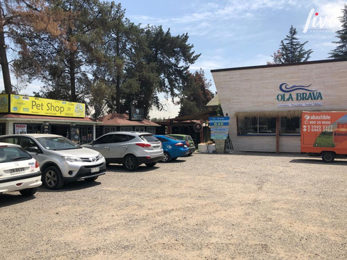 Se Arrienda Local Comercial, Av. Chicureo, Primera Linea