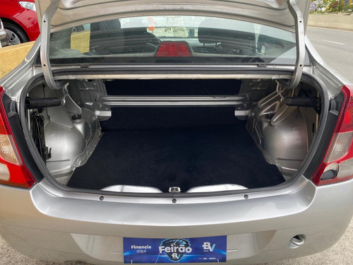 Renault Logan Logan Authentique 1.0 16V (flex)