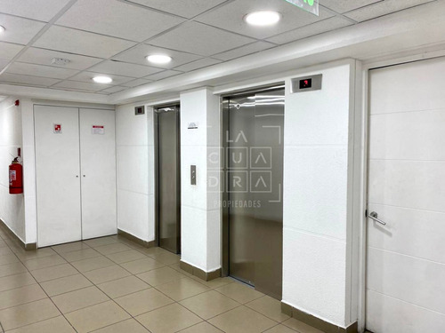 Cómoda, Metro Mons. Eyzaguirre, Recepc+privado+1 Estacionam.