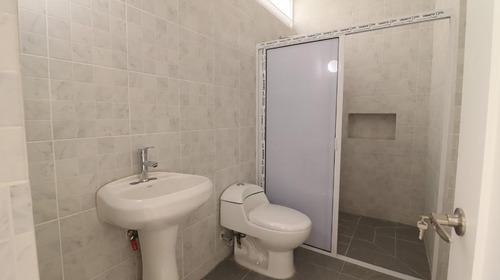 Edificio En Venta En Colonia Piedra Lisa, Morelia, Michoacán De Ocampo